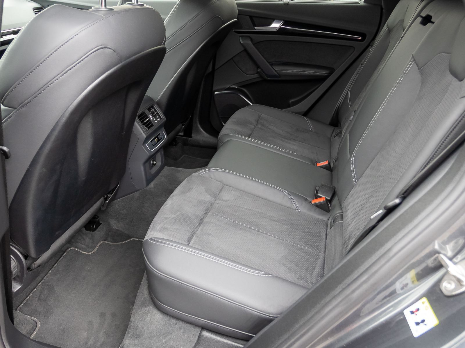 Audi Q5 S line 40TDI qu Stronic Navi Matrix ACC AHK