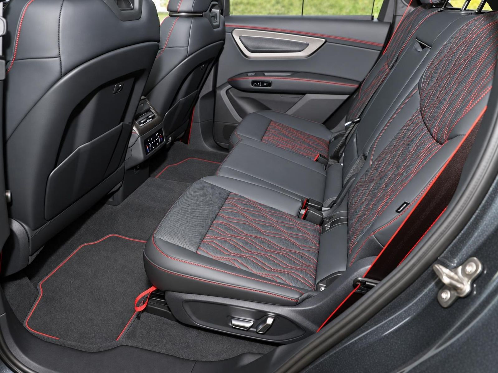 Audi Q7 SUV S Line TDI quattro TechPro/ Pano/ 23"/ HuD/ B&O