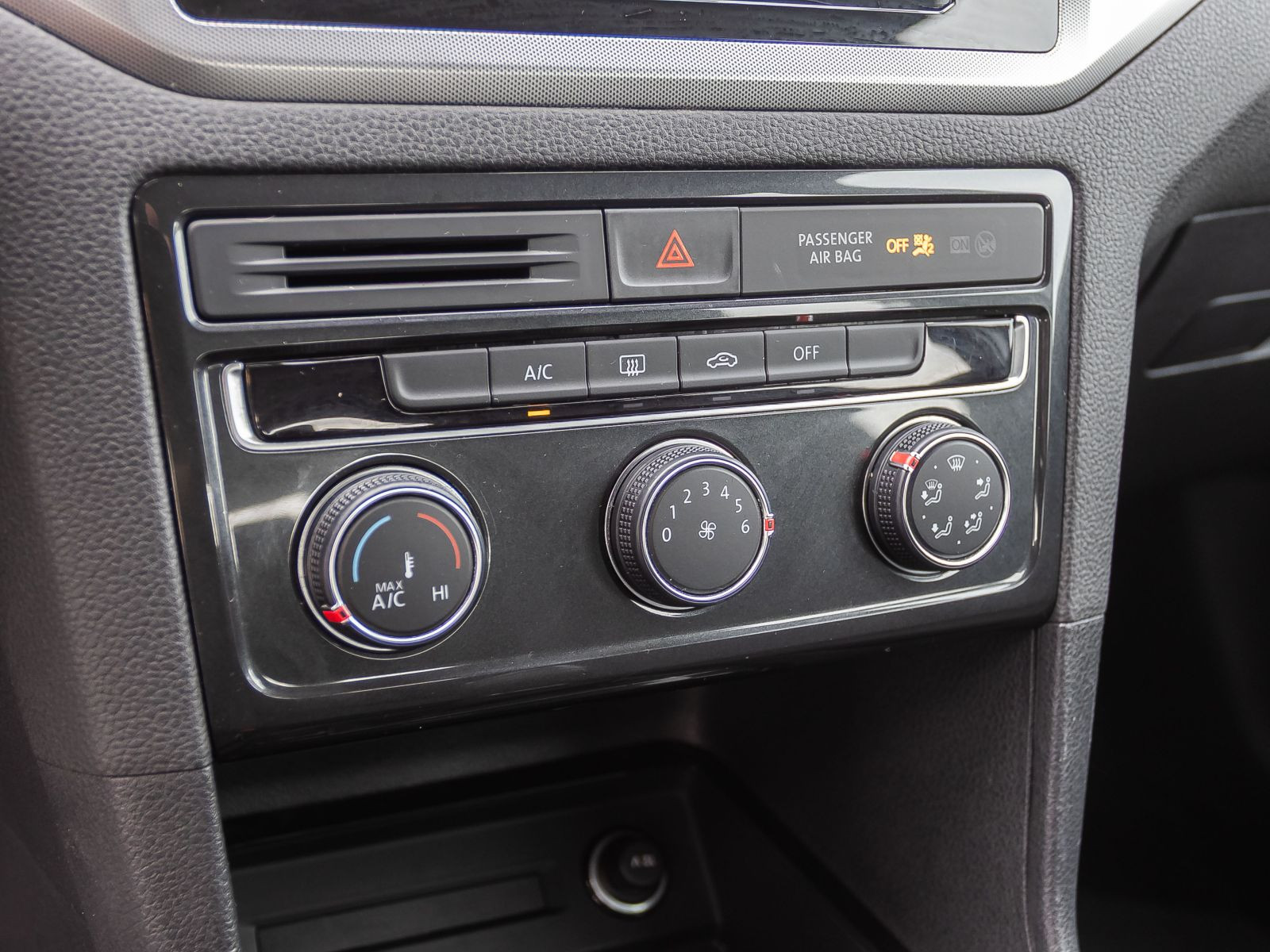 Volkswagen Golf VII Sportsvan Trendline 1.0TSI Klimaanlage