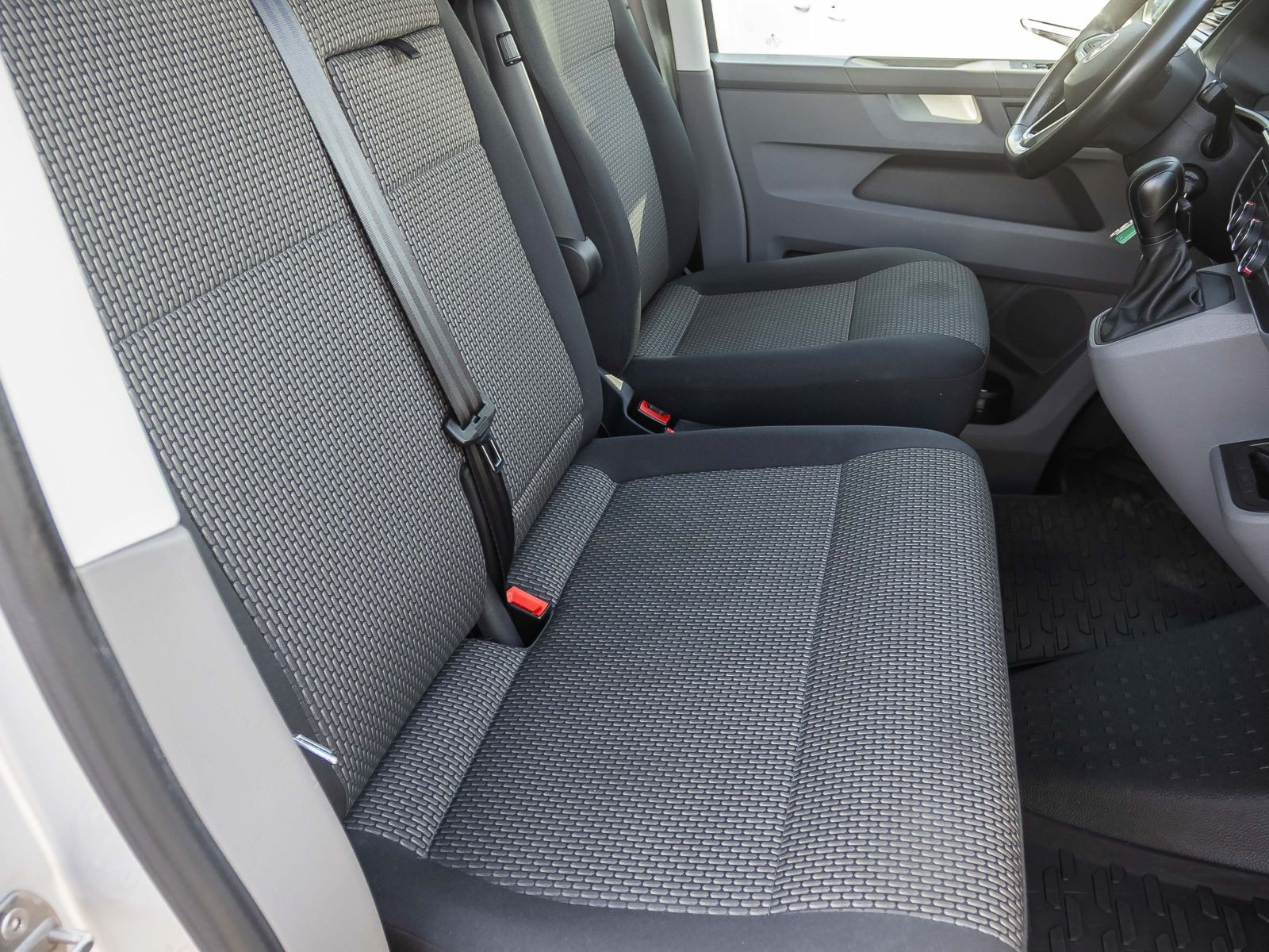 Volkswagen T6.1 Kasten 2.0 TDI DSG LR, Navi, LED, Klima, App-Connect