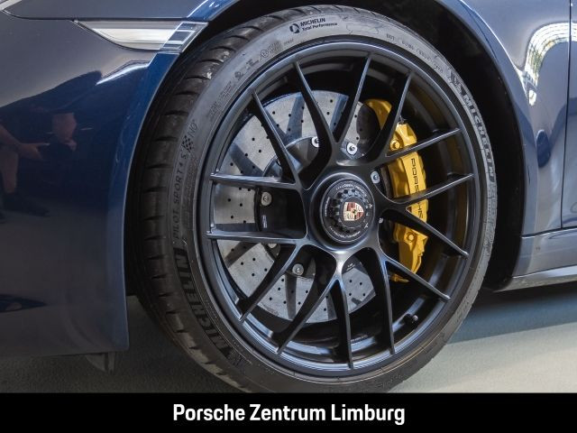 Porsche 991 911 Carrera GTS PCCB PASM BOSE nur 27.991 km