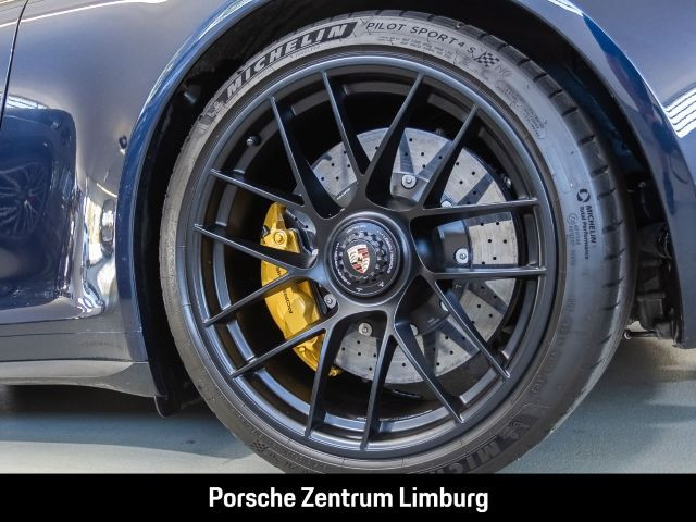 Porsche 991 911 Carrera GTS PCCB PASM BOSE nur 27.991 km