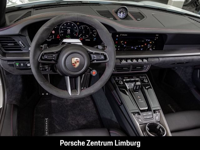 Porsche 992 911 Carrera 4 GTS Cabriolet InnoDrive PDCC