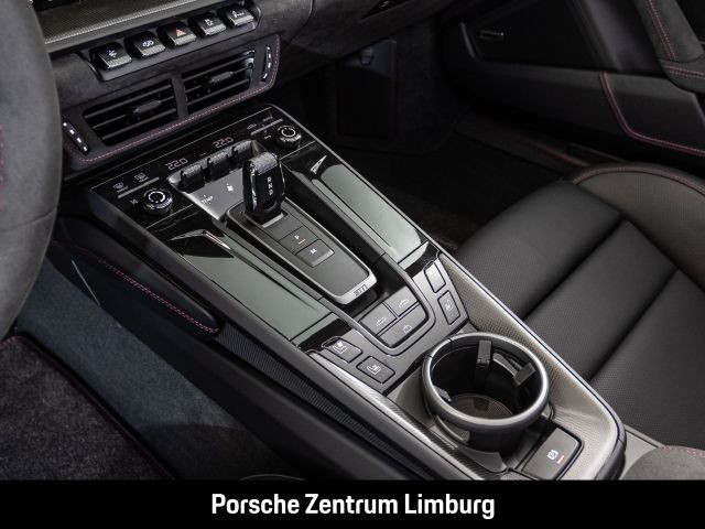 Porsche 992 911 Carrera 4 GTS Cabriolet InnoDrive PDCC