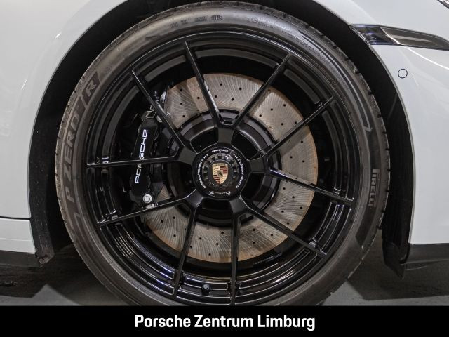 Porsche 992 911 Carrera 4 GTS Cabriolet InnoDrive PDCC