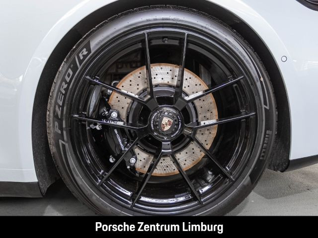 Porsche 992 911 Carrera 4 GTS Cabriolet InnoDrive PDCC