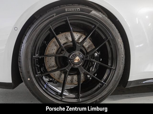 Porsche 992 911 Carrera 4 GTS Cabriolet InnoDrive PDCC