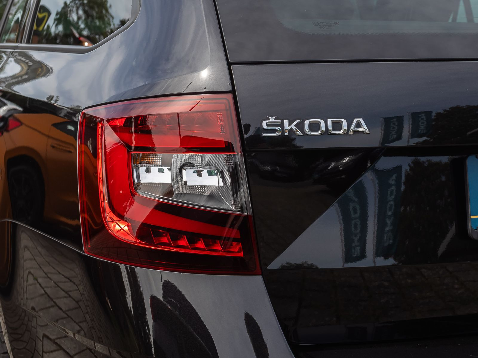 Skoda Octavia Combi ACT 1.5TSI ACC Navi AHK LED EPH
