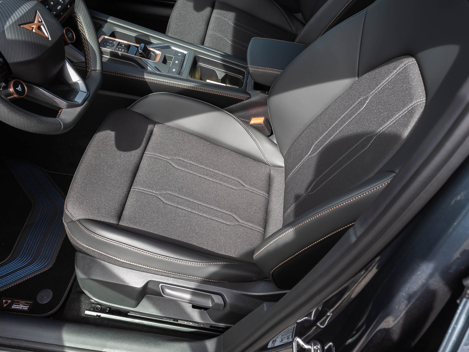 Cupra Leon Sportstourer 1.5 eTSI ACC LED EPH AHK