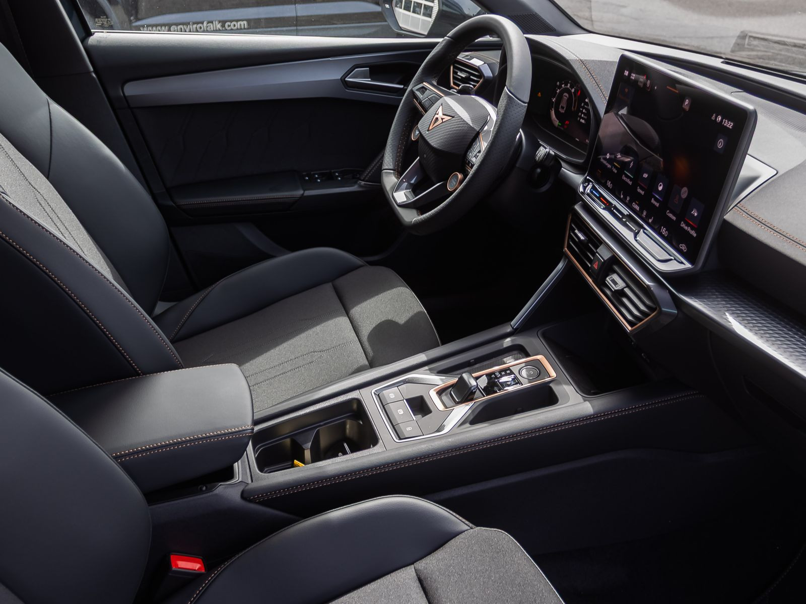 Cupra Leon Sportstourer 1.5 eTSI ACC LED EPH AHK