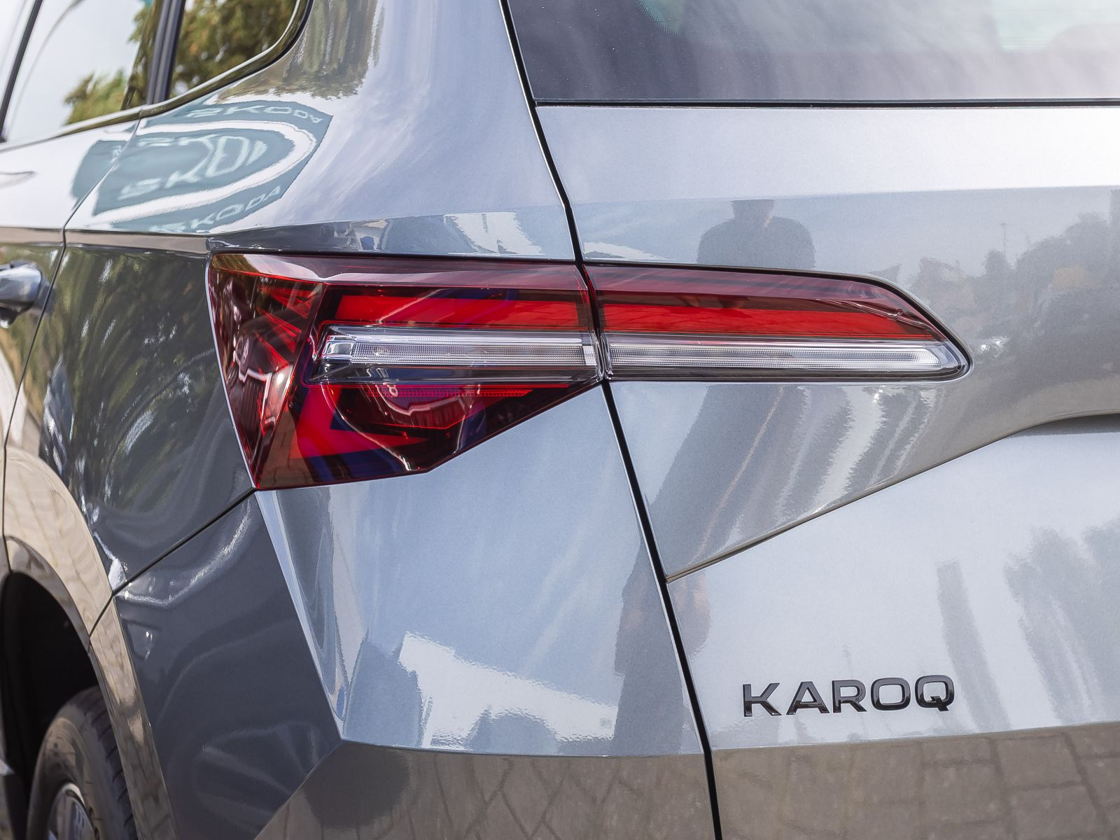 Skoda Karoq Sportline 1.5TSI ACC LED Navi AHK Panorama