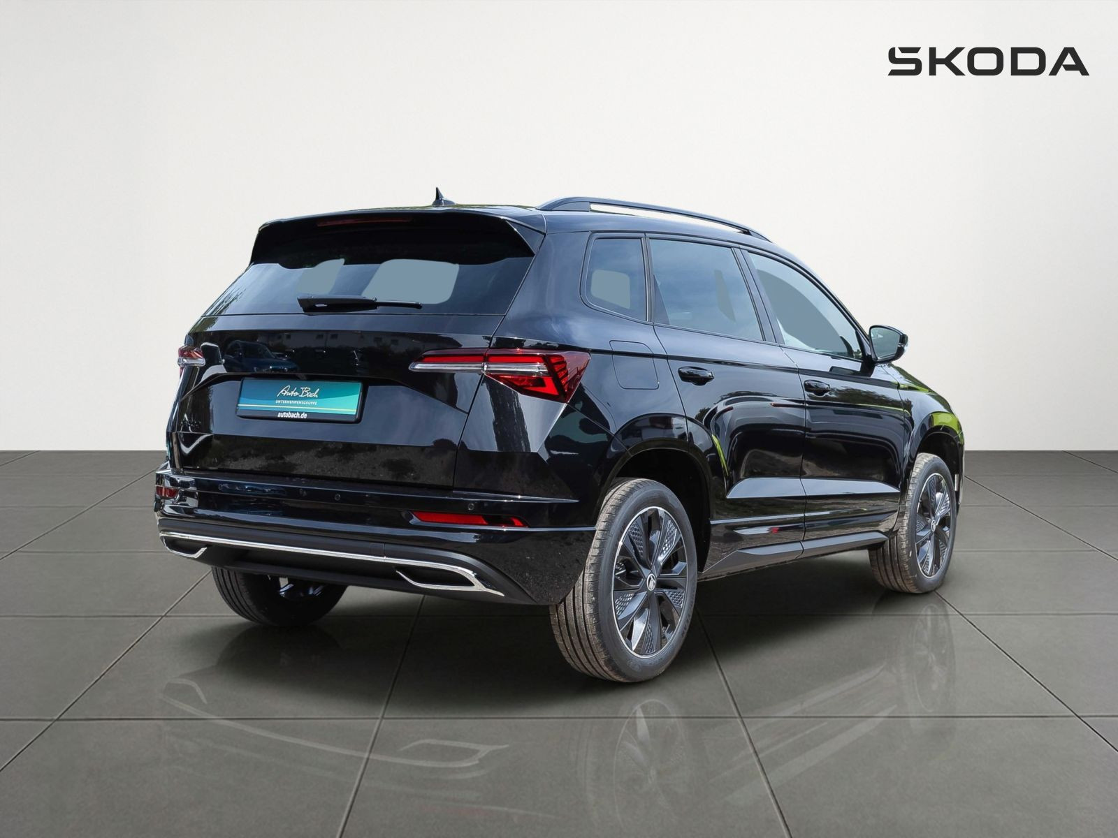 Skoda Karoq Sportline 1.5TSI ACC Panorama Navi LED AHK