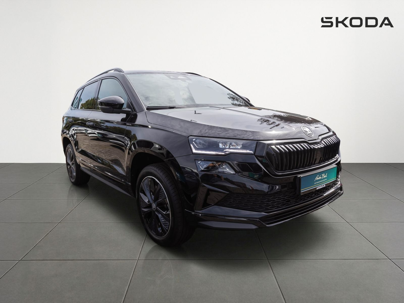 Skoda Karoq Sportline 1.5TSI ACC NAVI LED AHK Panorama