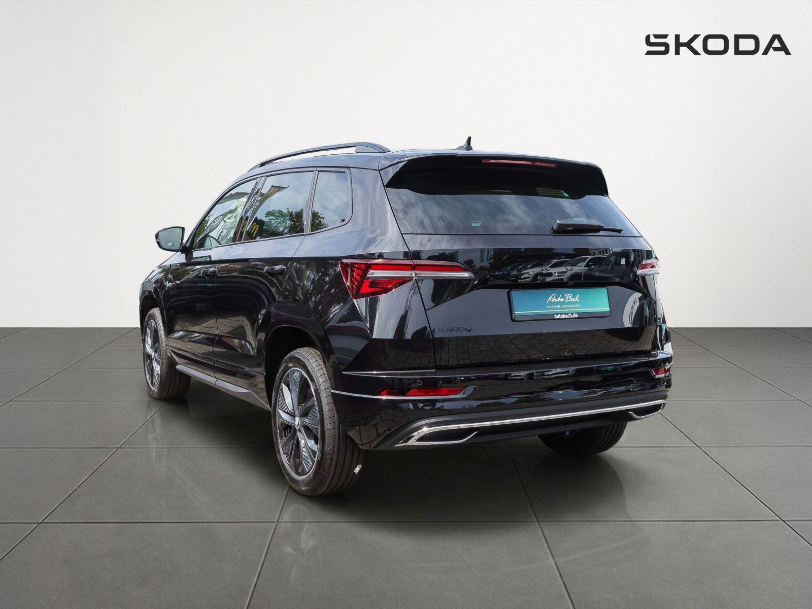 Skoda Karoq Sportline 1.5TSI ACC NAVI LED AHK Panorama
