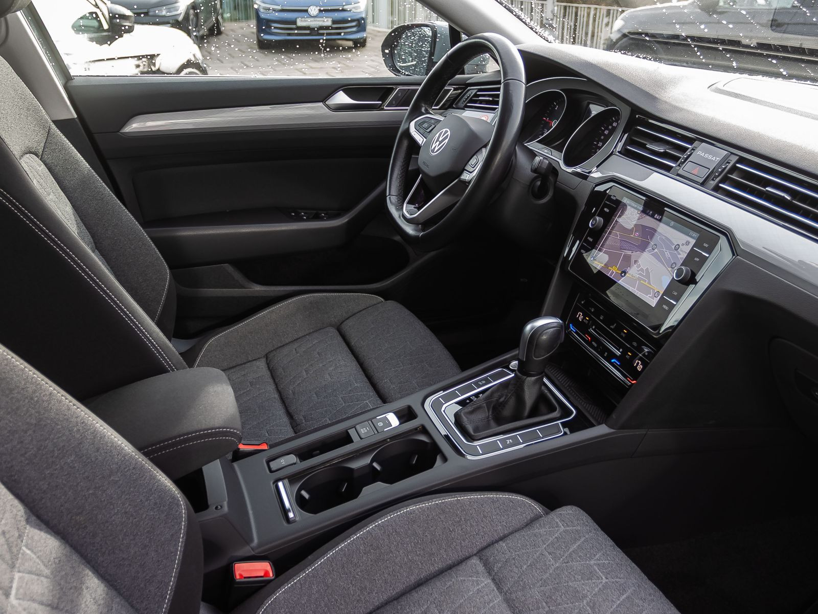 Volkswagen Passat Variant 2.0 TDI Business DSG LED ACC AHK