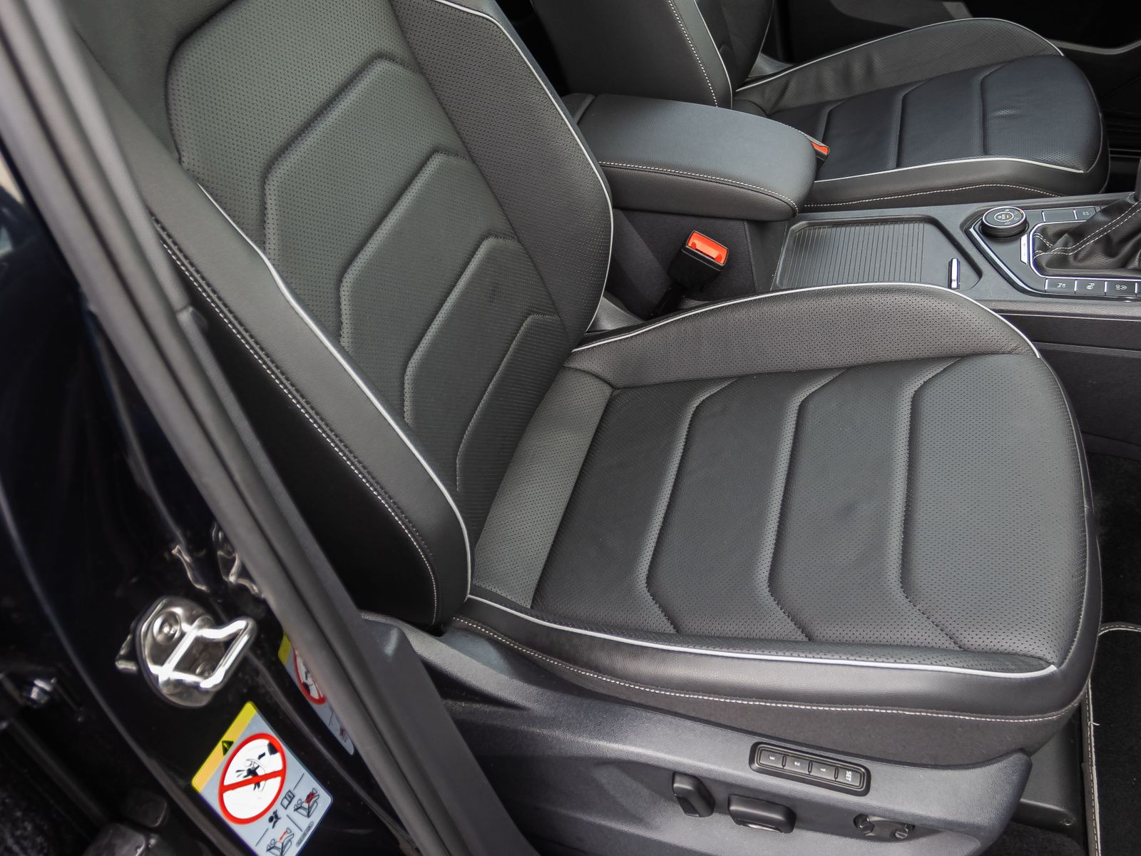 Volkswagen Tiguan Allspace 2.0 TSI R-Line 4M DSG HUD Matrix