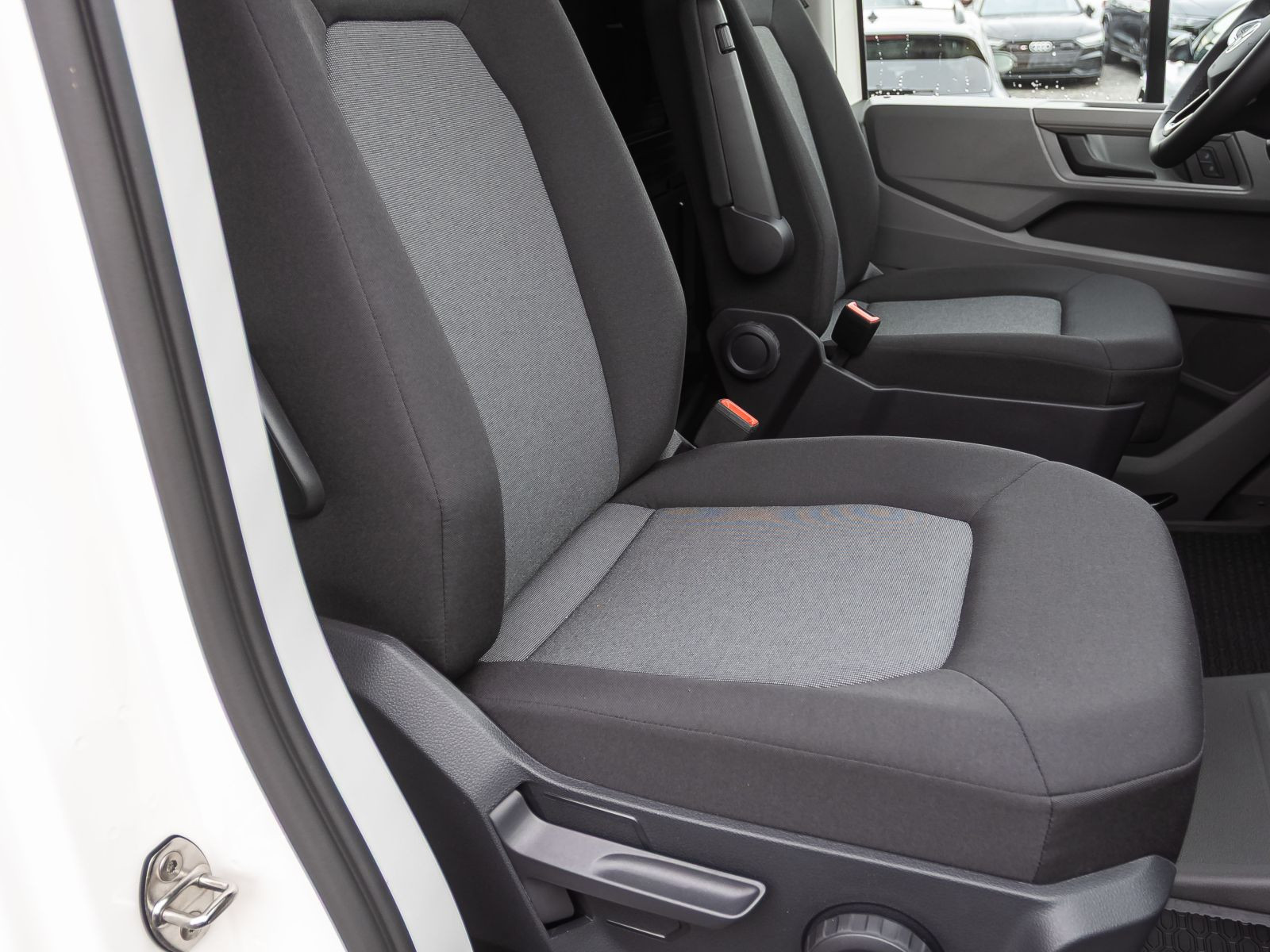 Volkswagen Crafter Kasten 2.0TDI mR LED GRA DAB EPH Carplay