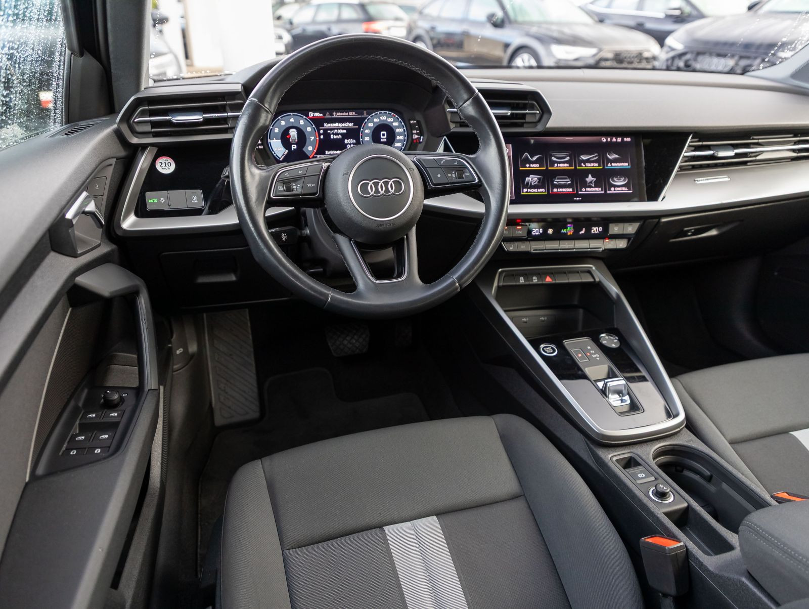 Audi A3 Sportback Advanced 30TFSI Stronic LED GRA AHK