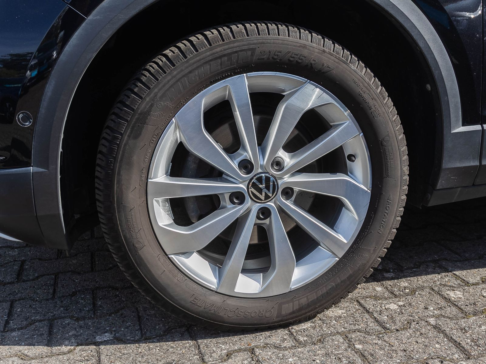 Volkswagen T-Roc 1.5 TSI DSG Style, AHK, Navi, LED-Plus, App-Connect