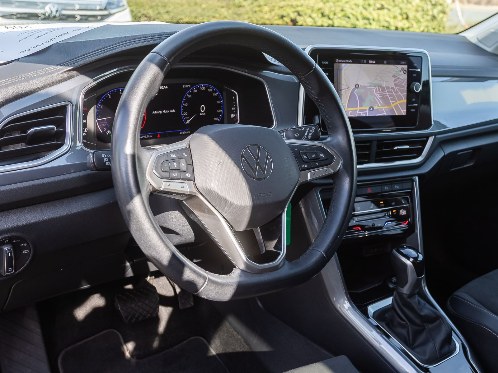 Volkswagen T-Roc 1.5 TSI DSG Style, AHK, Navi, LED-Plus, App-Connect