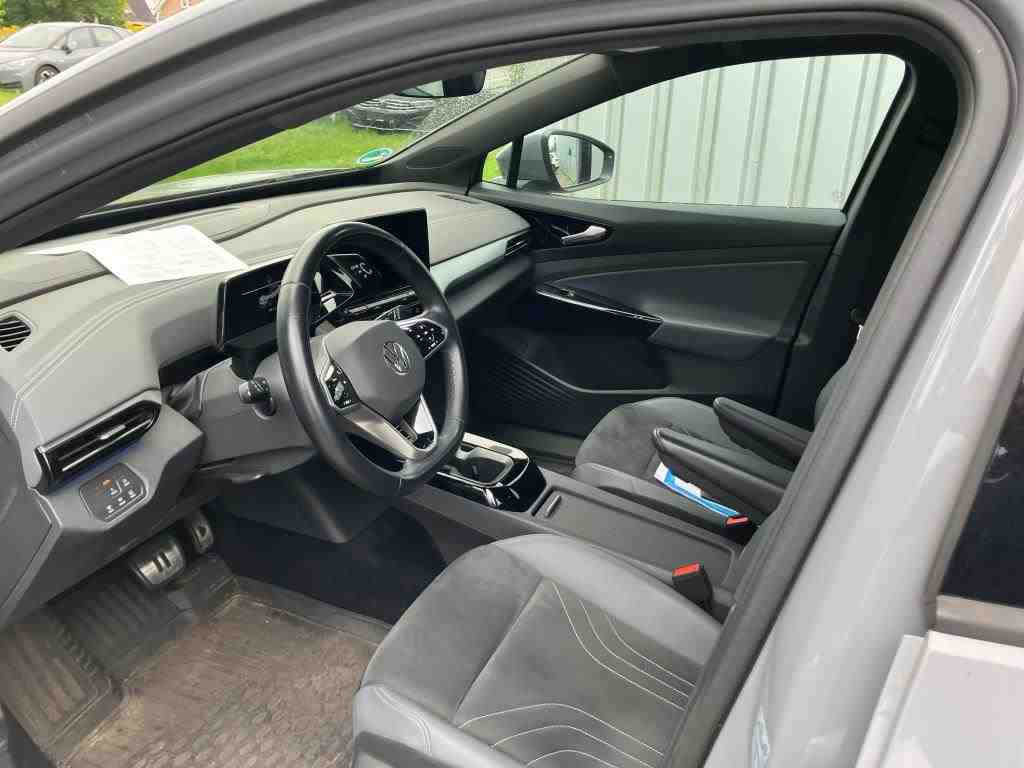 Volkswagen ID.4 Pure Performance, Navi, LED, Standklimatisierung, App-Connect