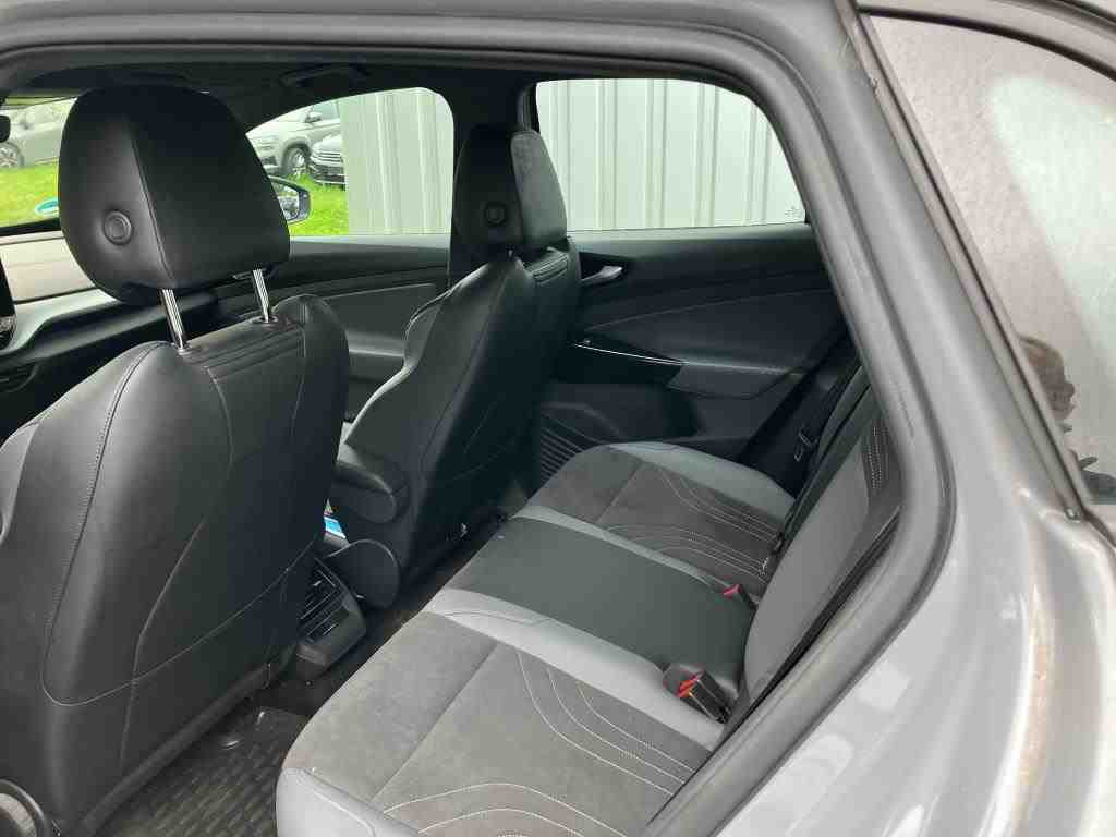 Volkswagen ID.4 Pure Performance, Navi, LED, Standklimatisierung, App-Connect