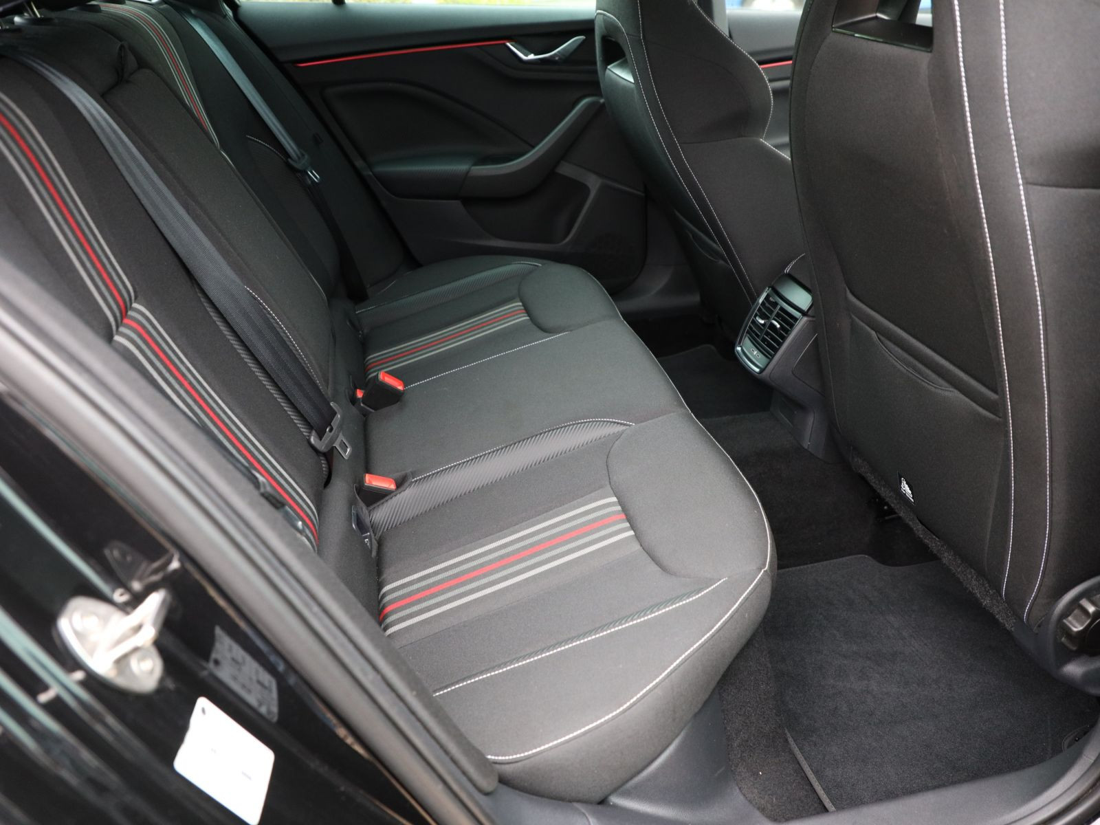 Skoda Kamiq Monte Carlo 1.0TSI 85kW DSG Panoramadach LED