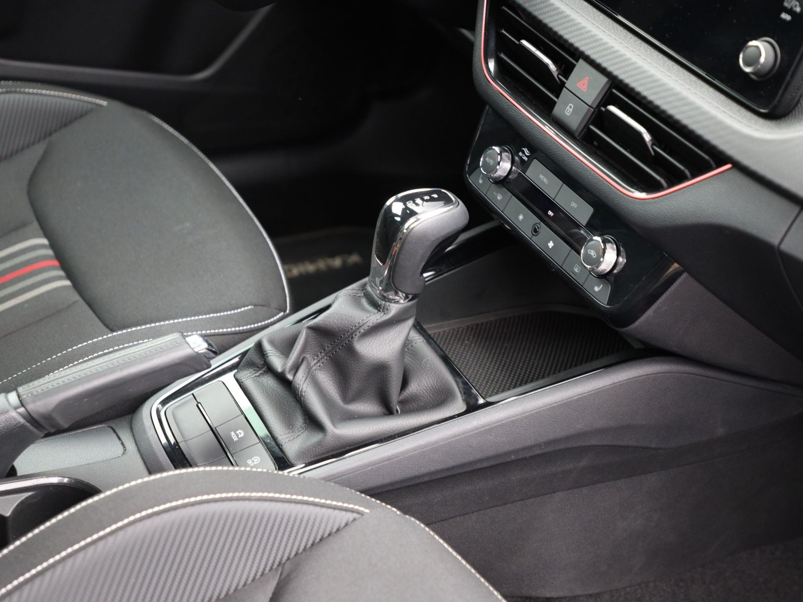 Skoda Kamiq Monte Carlo 1.0TSI 85kW DSG Panoramadach LED