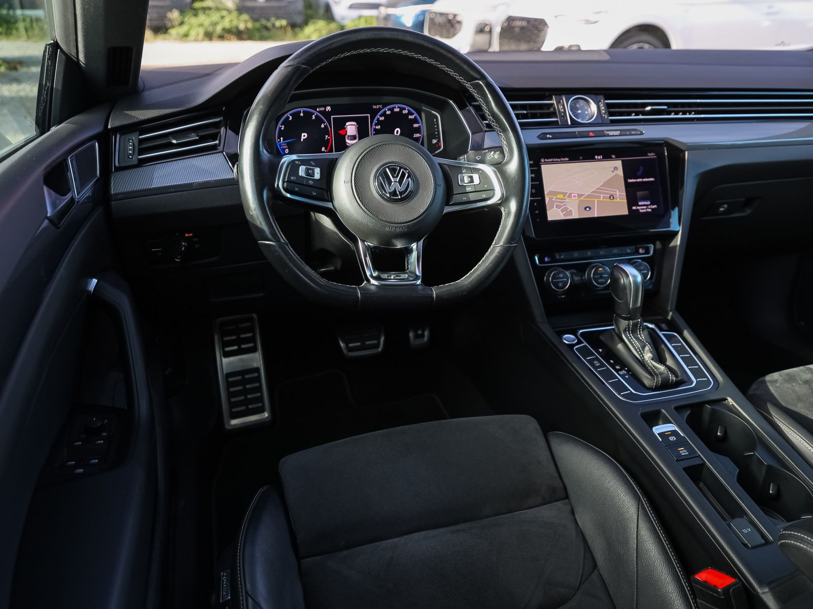 Volkswagen Arteon 2.0 TSI DSG R-Line Navi Panorama AHK ACC
