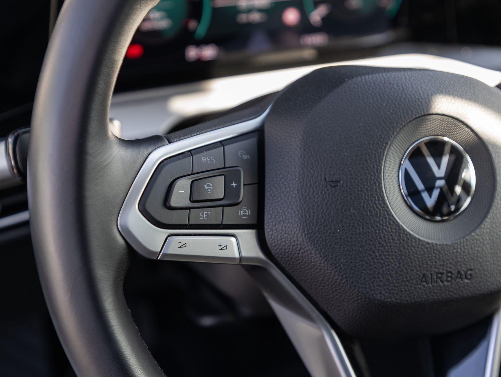 Volkswagen Golf Variant 2.0 TDI Life Navi Matrix AHK EPH