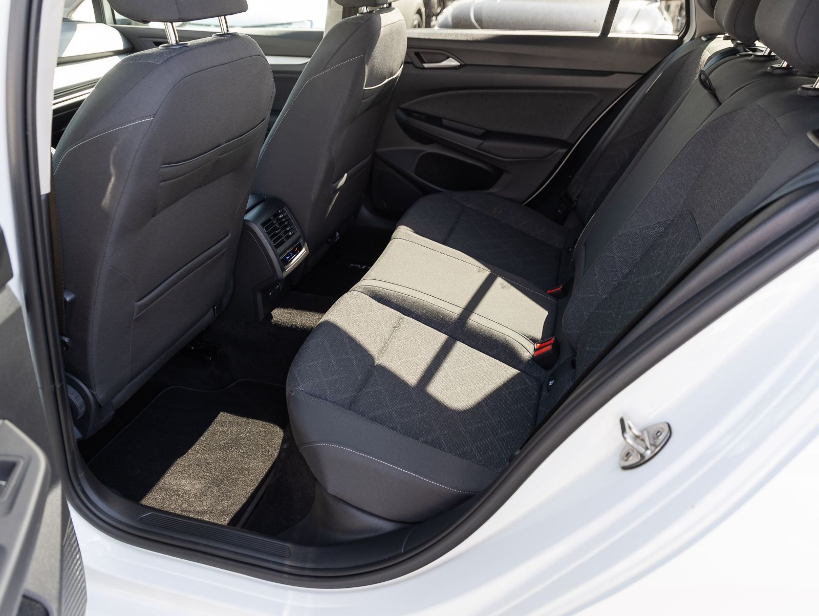 Volkswagen Golf Variant 2.0 TDI Life Navi Matrix AHK EPH