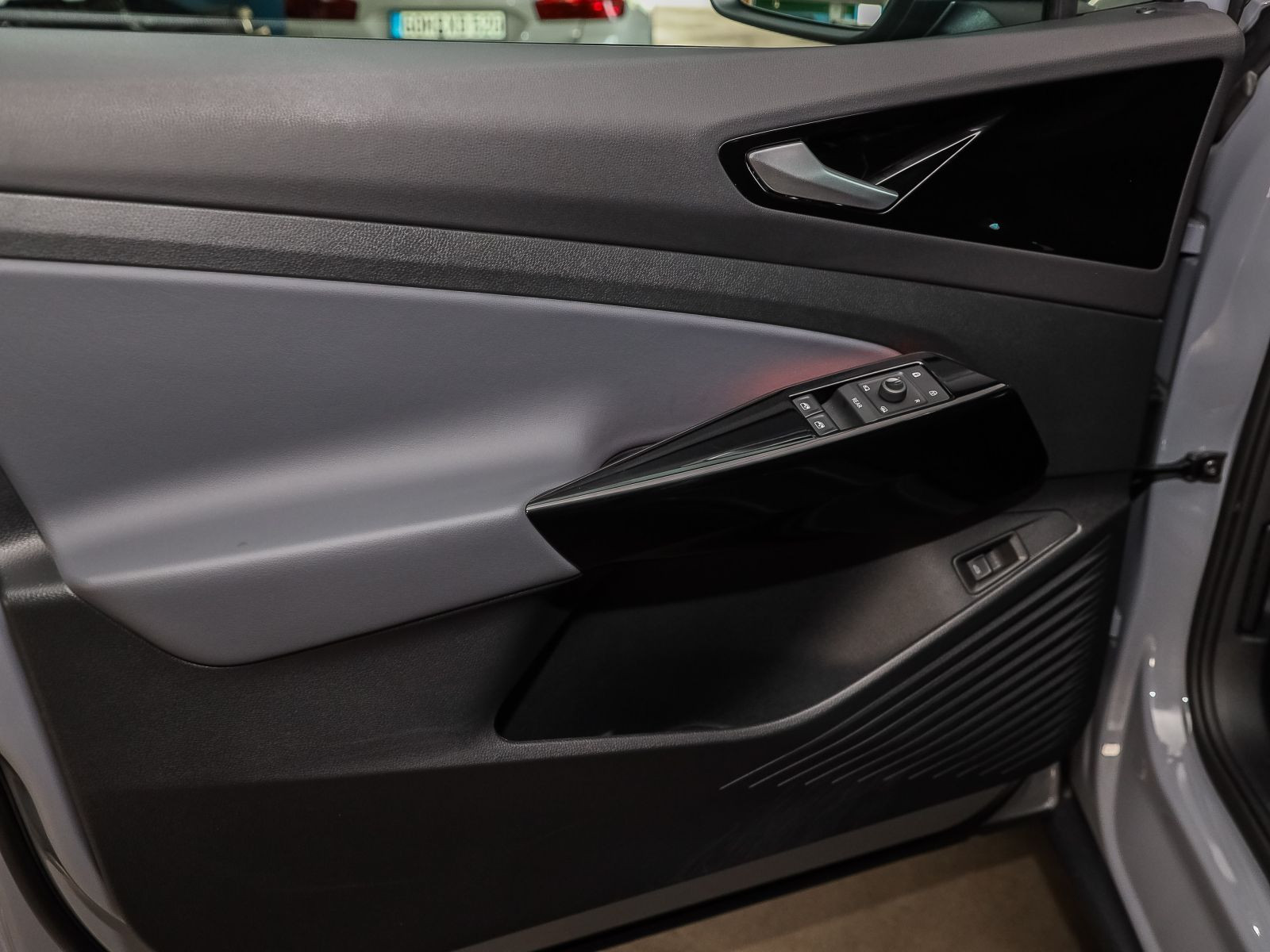 Volkswagen ID.4 Pure electric, Navi, LED, Rückfahrkamera, Standklimatisierung, App-Connect
