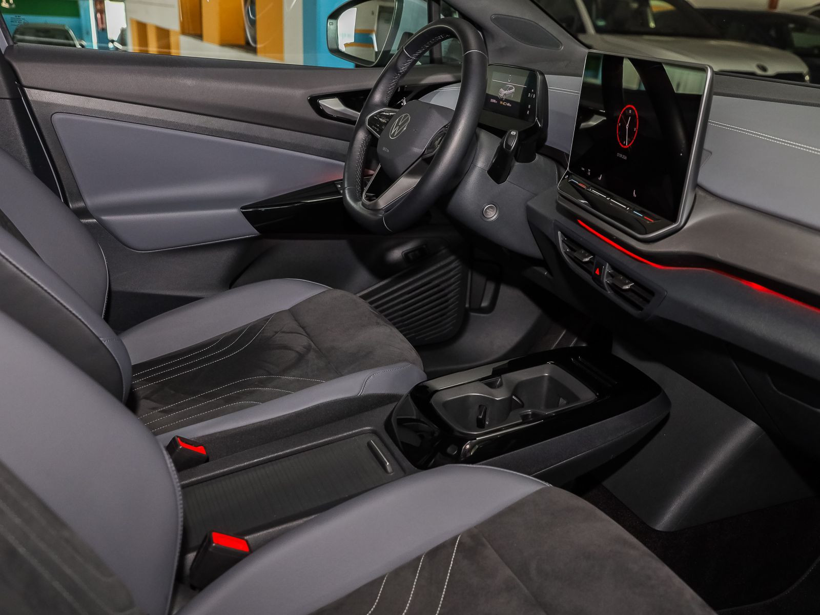 Volkswagen ID.4 Pure electric, Navi, LED, Rückfahrkamera, Standklimatisierung, App-Connect