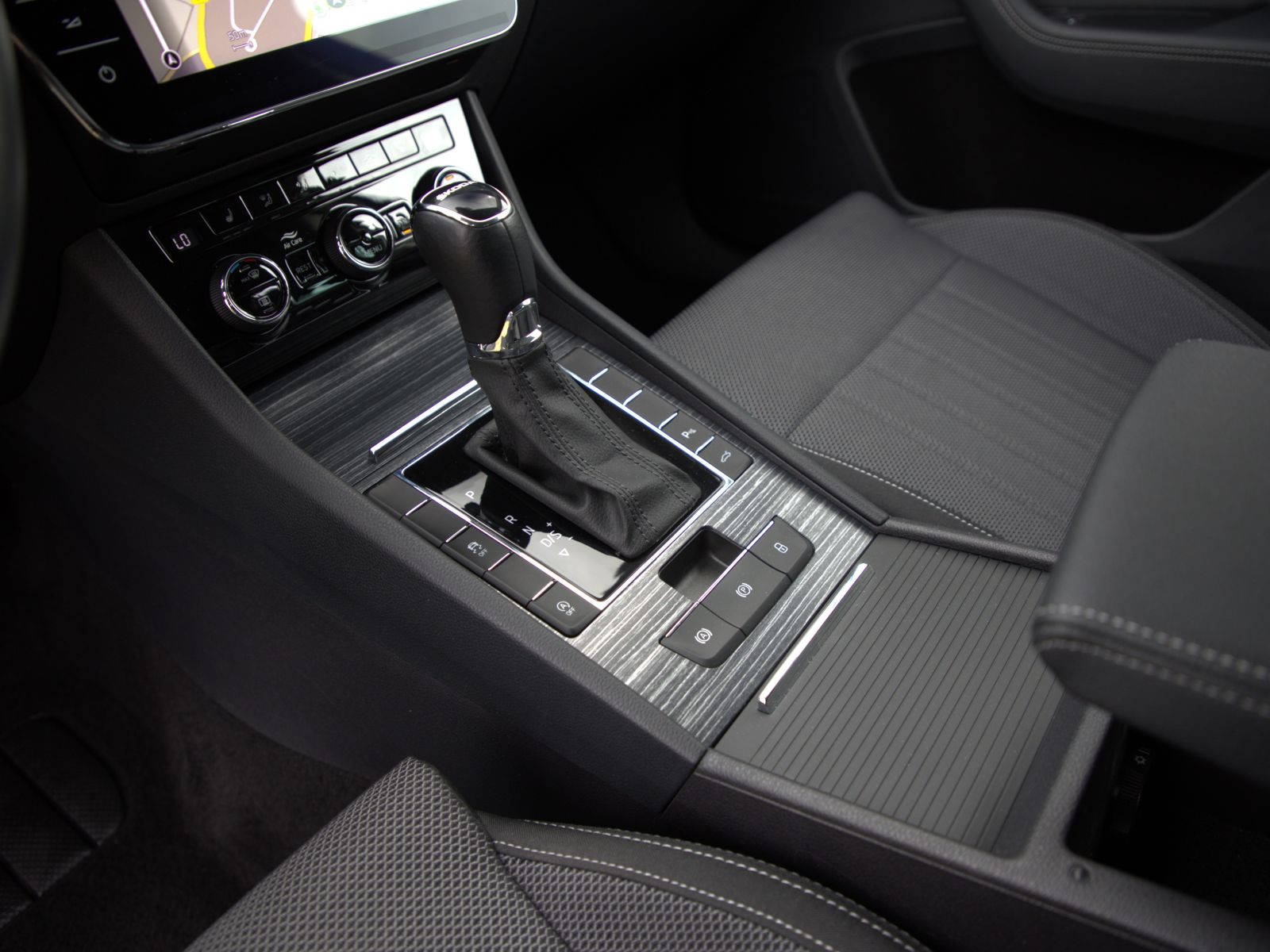 Skoda Superb Combi Style 2.0 TDI DSG GRA ACC Sitzhzg