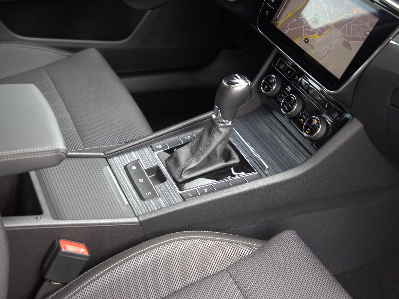 Skoda Superb Combi Style 2.0 TDI DSG GRA ACC Sitzhzg