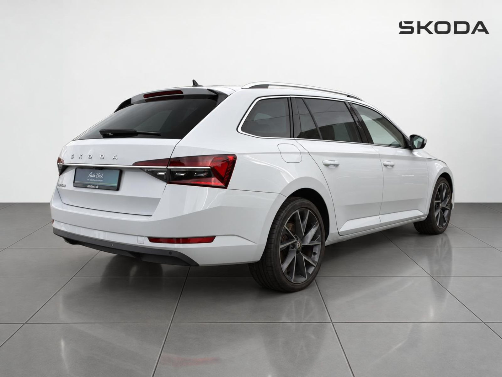 Skoda Superb Combi Style 2.0 TDI DSG GRA ACC Sitzhzg