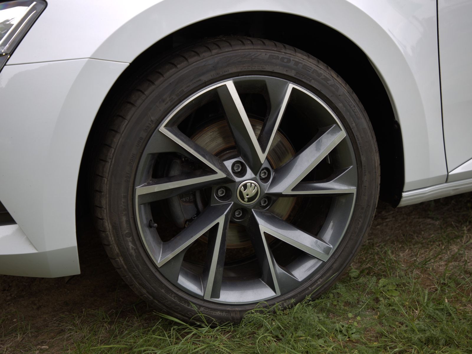 Skoda Superb Combi Style 2.0 TDI DSG GRA ACC Sitzhzg