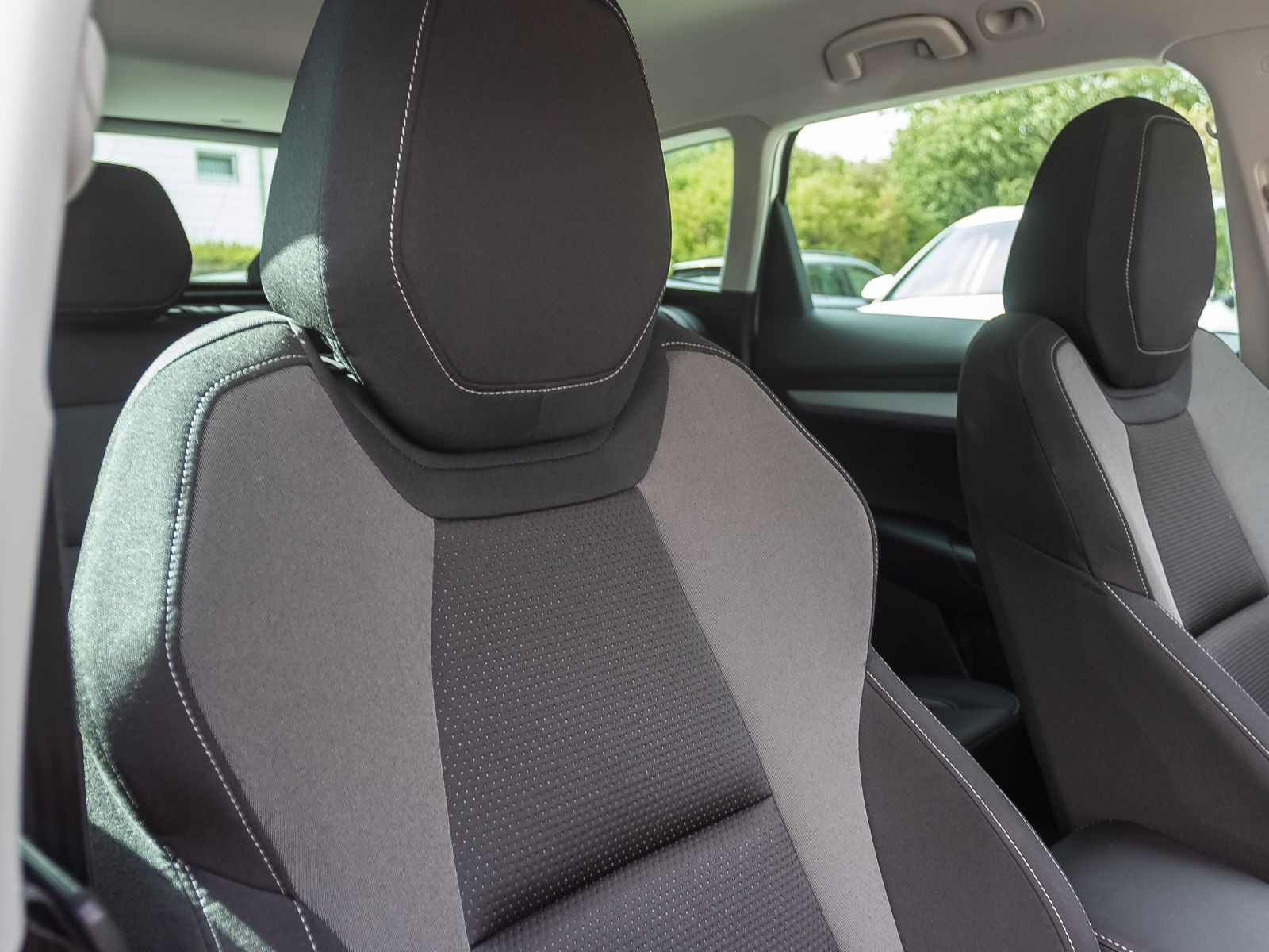 Skoda Karoq Tour 1.5TSI ACC Navi EPH LED CarPlay