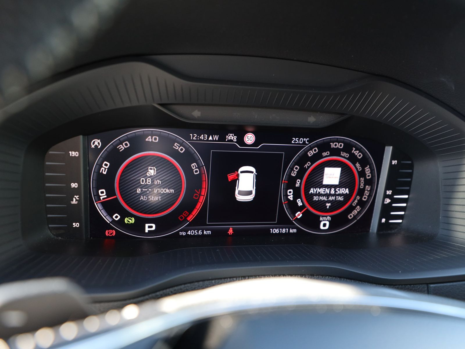 Skoda Karoq Drive 125 1.5TSI ACC NAVI AHK Panorama