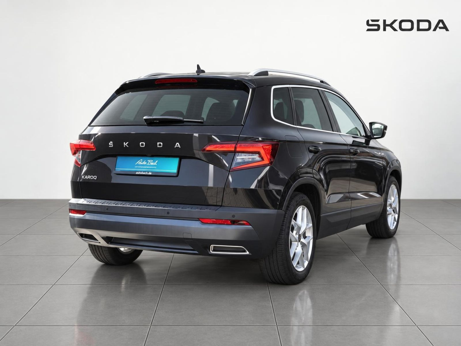 Skoda Karoq Drive 125 1.5TSI ACC NAVI AHK Panorama