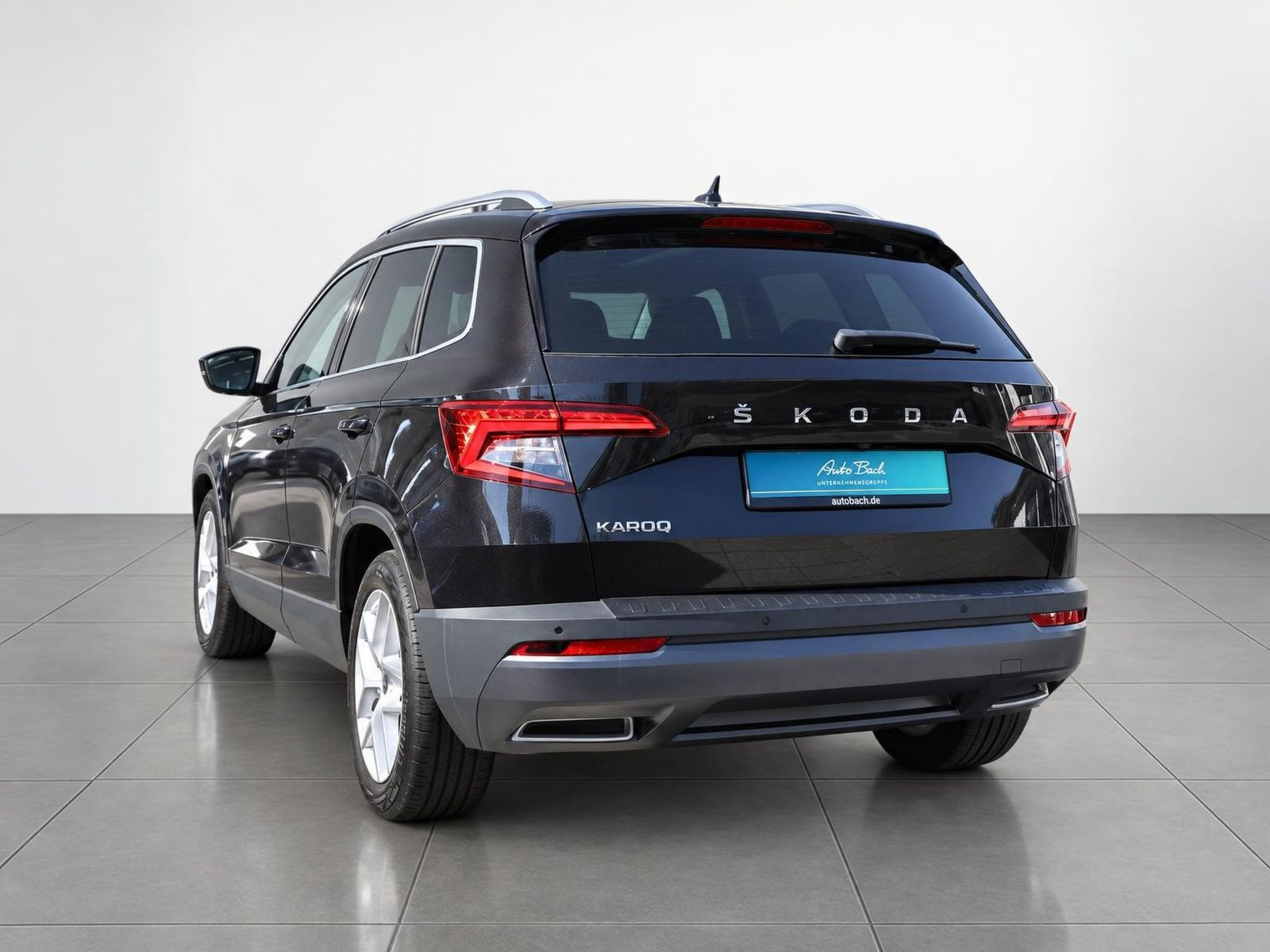 Skoda Karoq Drive 125 1.5TSI ACC NAVI AHK Panorama