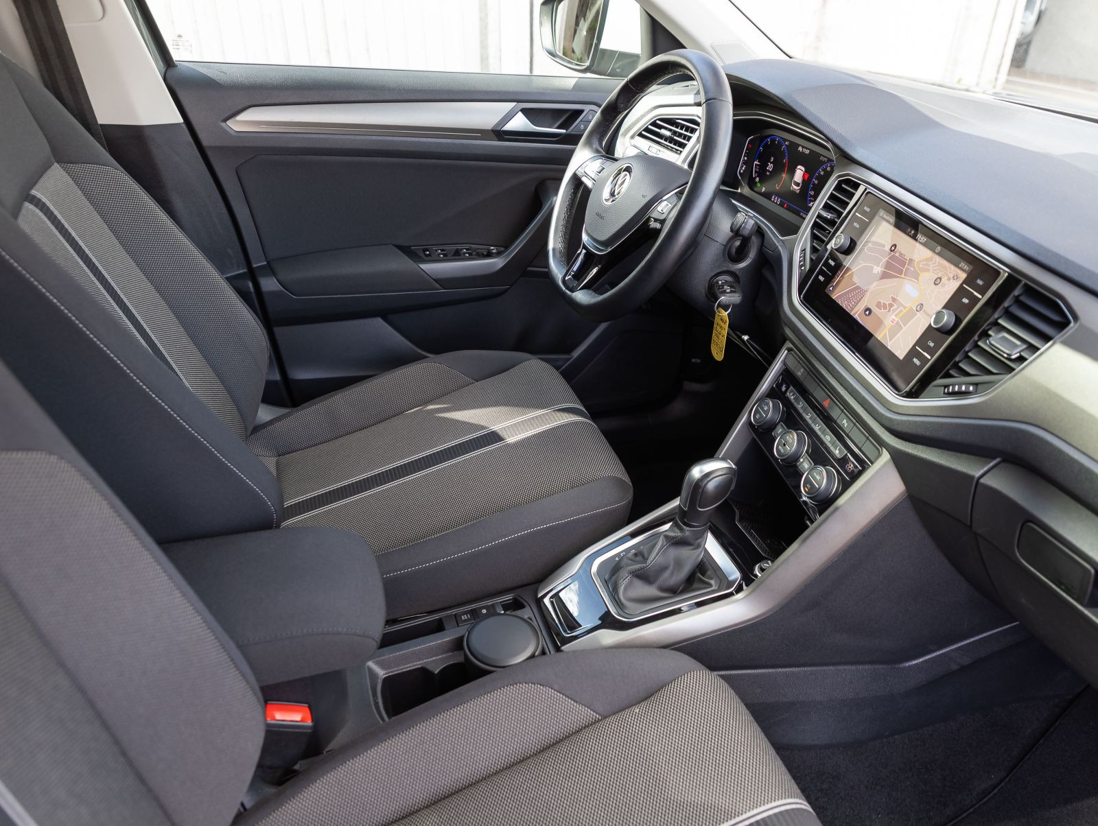 Volkswagen T-Roc 1.5 TSI DSG Style LED AHK ACC Standhzg