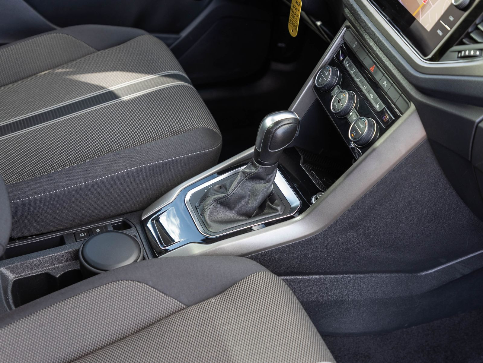 Volkswagen T-Roc 1.5 TSI DSG Style LED AHK ACC Standhzg