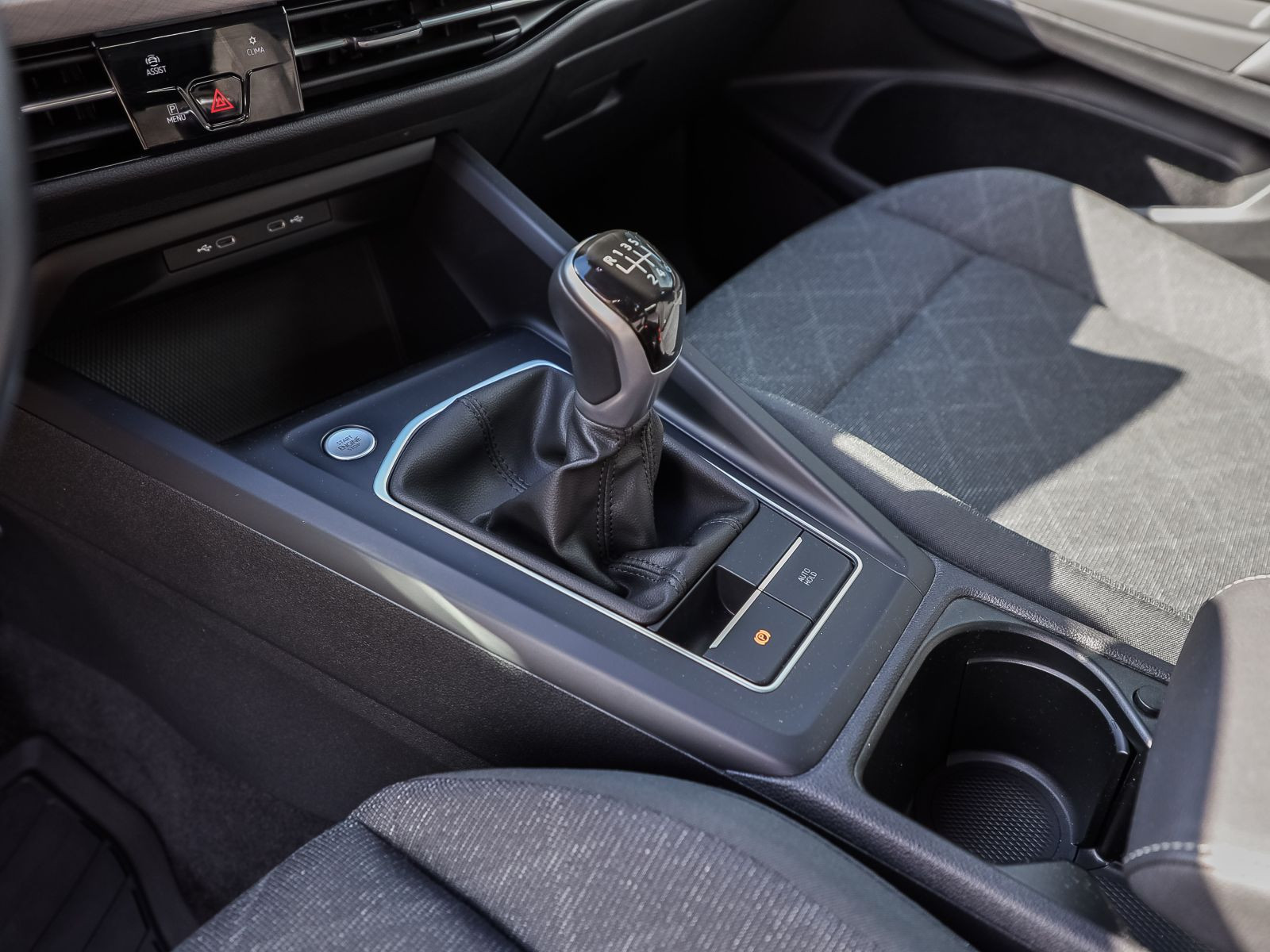 Volkswagen Golf VIII Variant 1.0 TSI Life, Navi, LED, App-Connect, Klima