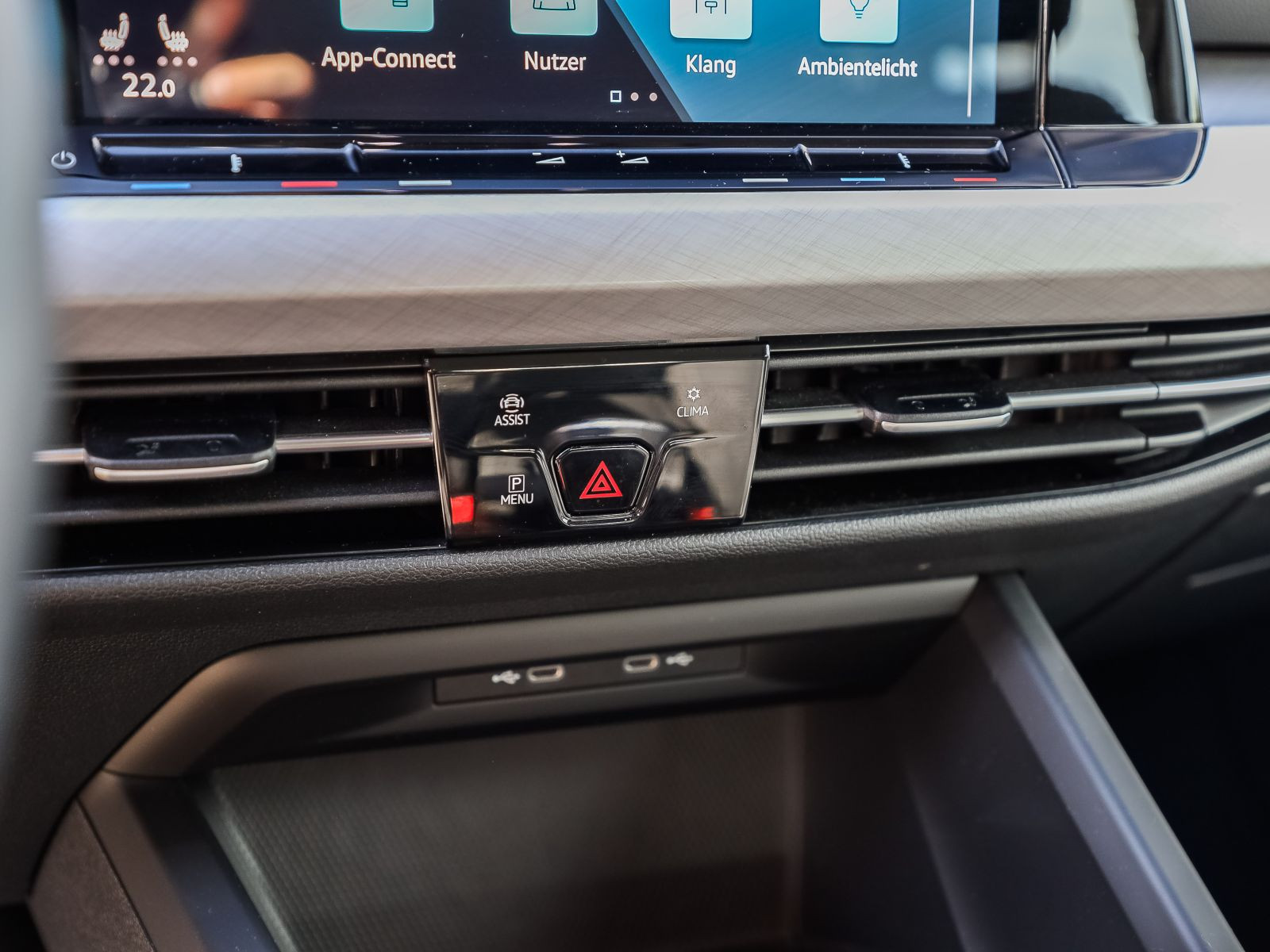 Volkswagen Golf VIII Variant 1.0 TSI Life, Navi, LED, App-Connect, Klima