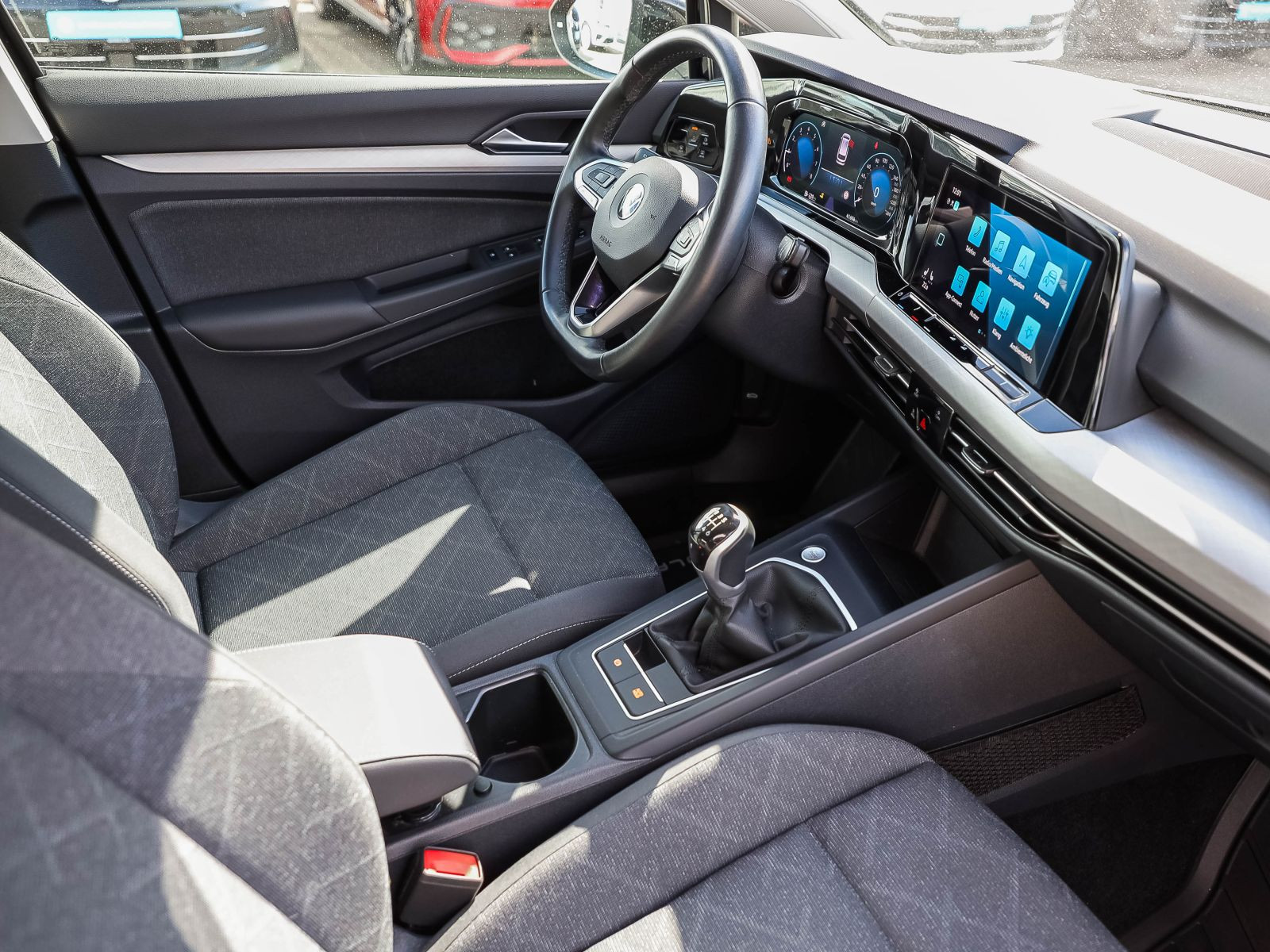 Volkswagen Golf VIII Variant 1.0 TSI Life, Navi, LED, App-Connect, Klima