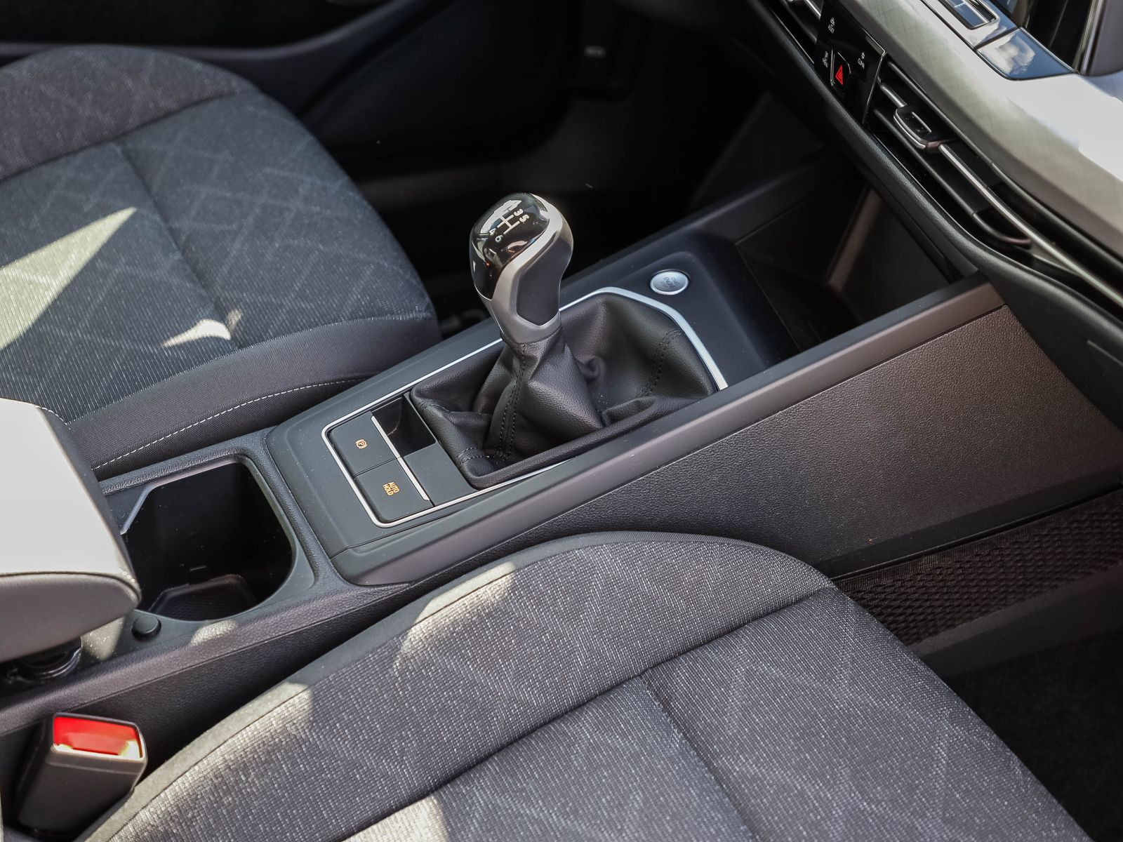 Volkswagen Golf VIII Variant 1.0 TSI Life, Navi, LED, App-Connect, Klima