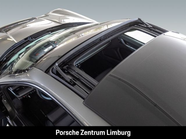Porsche 992 911 Carrera Sportabgas Surround-View BOSE