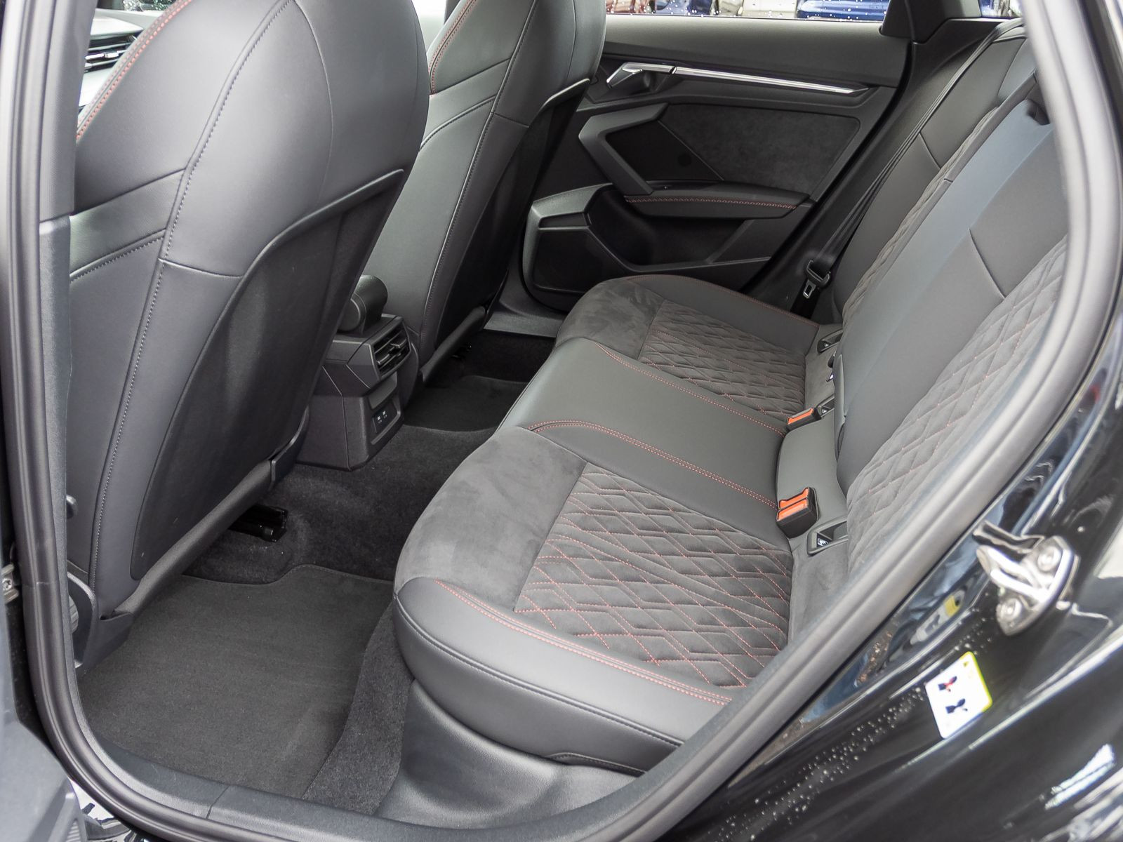 Audi A3 Sportback S line 35TFSI Stronic Navi LED ACC