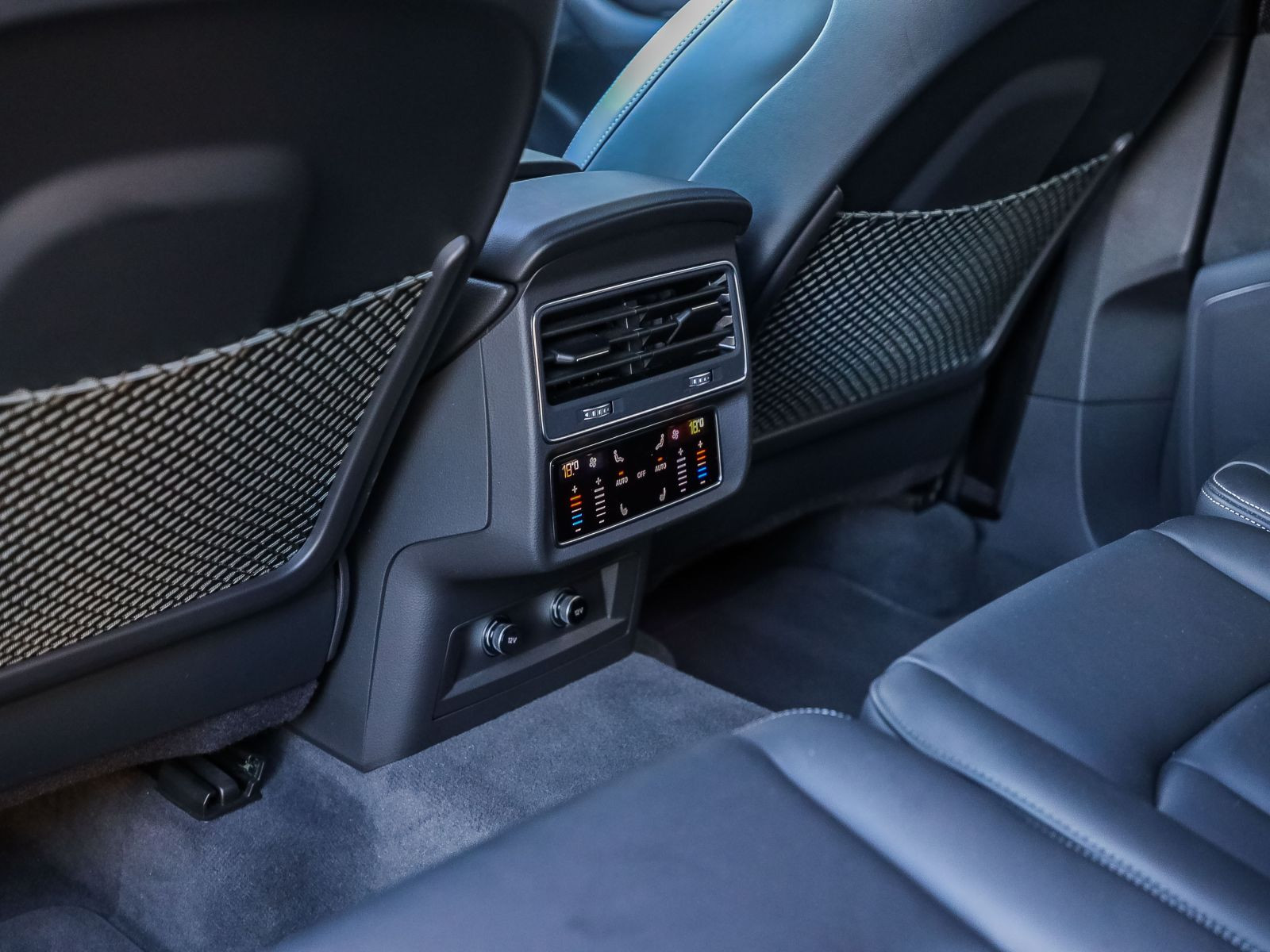 Audi Q7 S line 50TDI qu Navi Matrix AIR GRA EPH DAB AHK